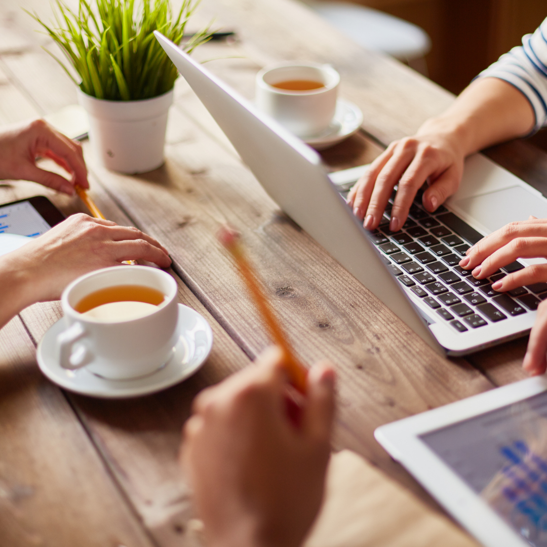 ¡Transforma tu visión en una página web impactante!