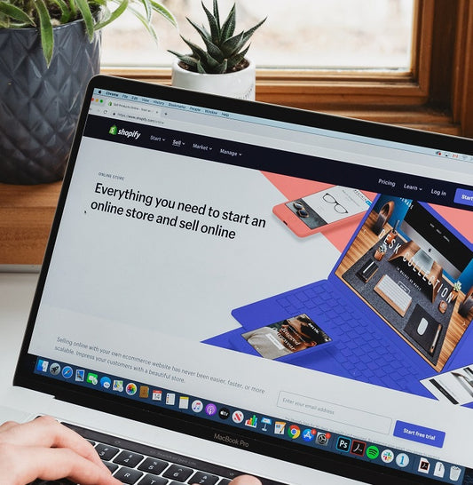 ¡Transforma tu visión en una página web impactante!